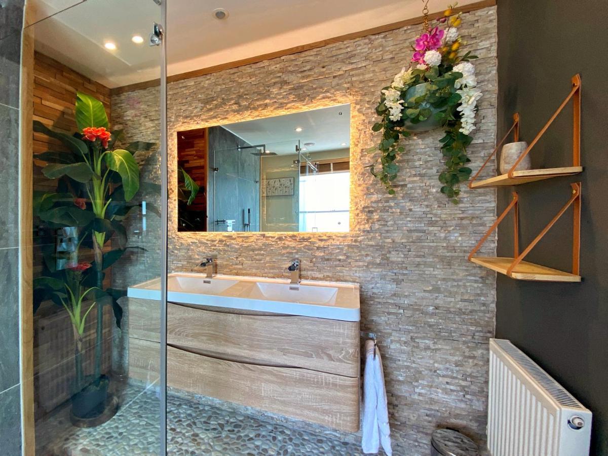 Hambrook House Canterbury - New Luxury Guest House With Espa Spa Complex المظهر الخارجي الصورة
